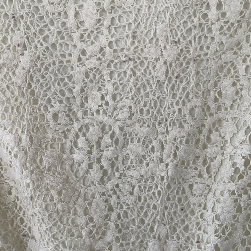 Cream romper - Picture 4 of 4